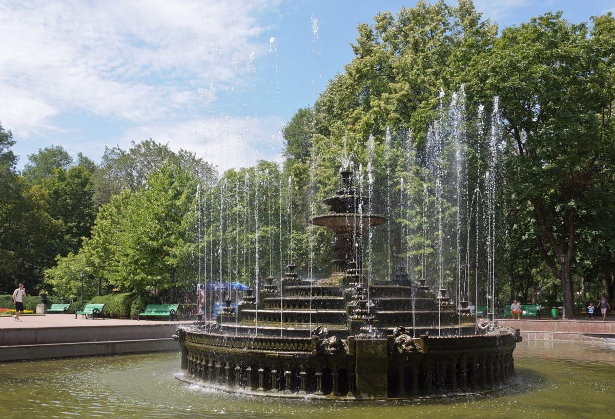 Fântâna din Grădina Publică Ștefan cel Mare, Chișinău.