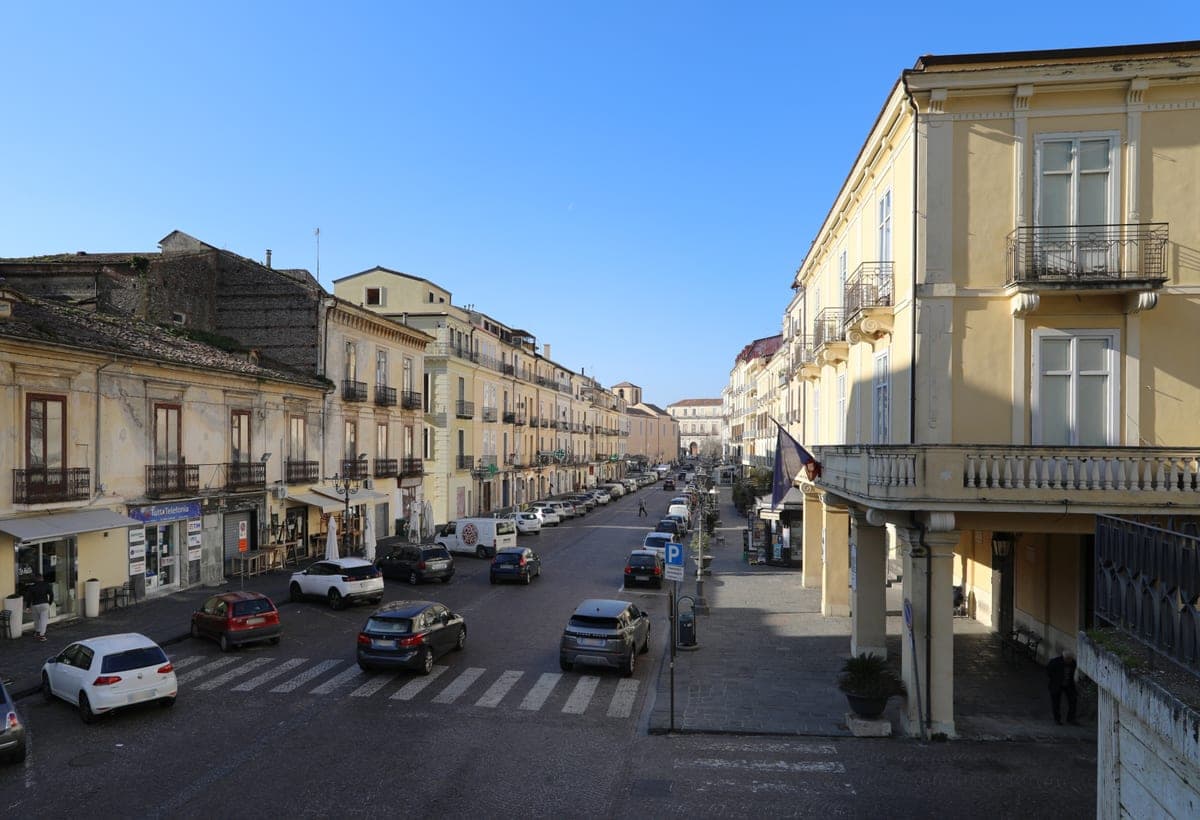 Corso Numistrano, strada principală din Nicastro.