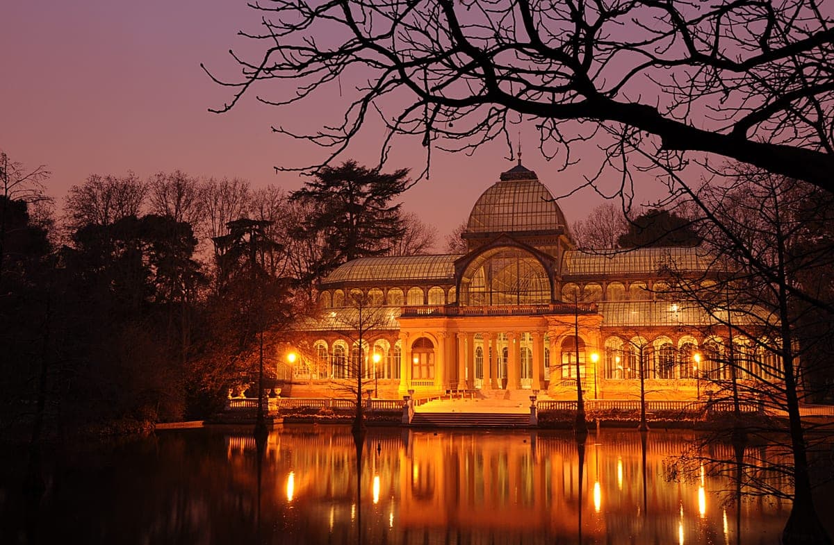 Palatul de Cristal din parcul Retiro.