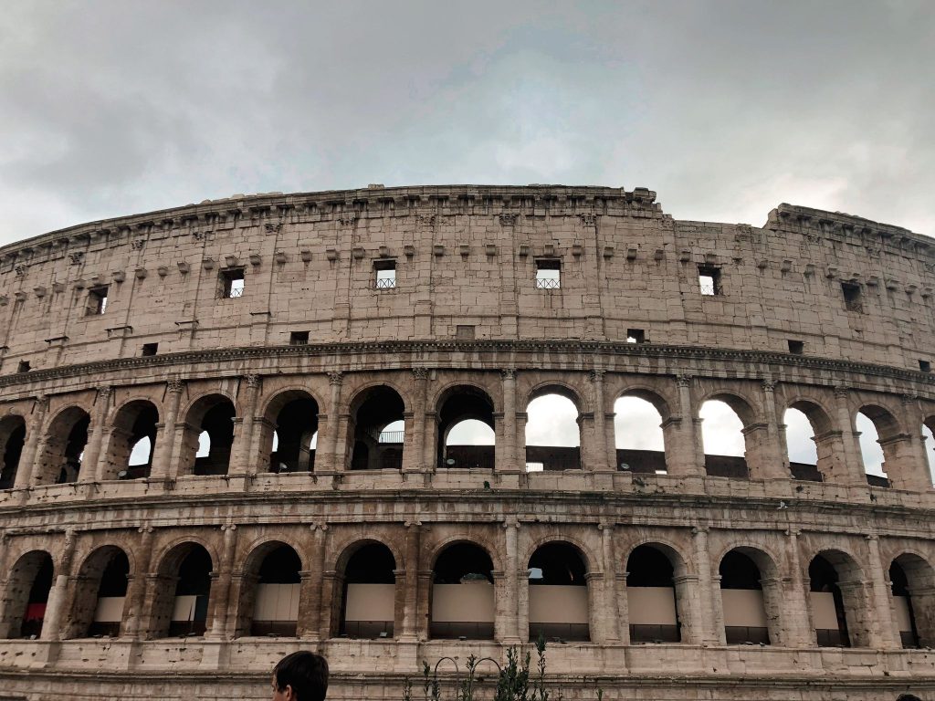 Experiment Temerity Aja Roma: despre transfer, cazare, transport, mâncare, obiective și ponturi. |  Traveladria